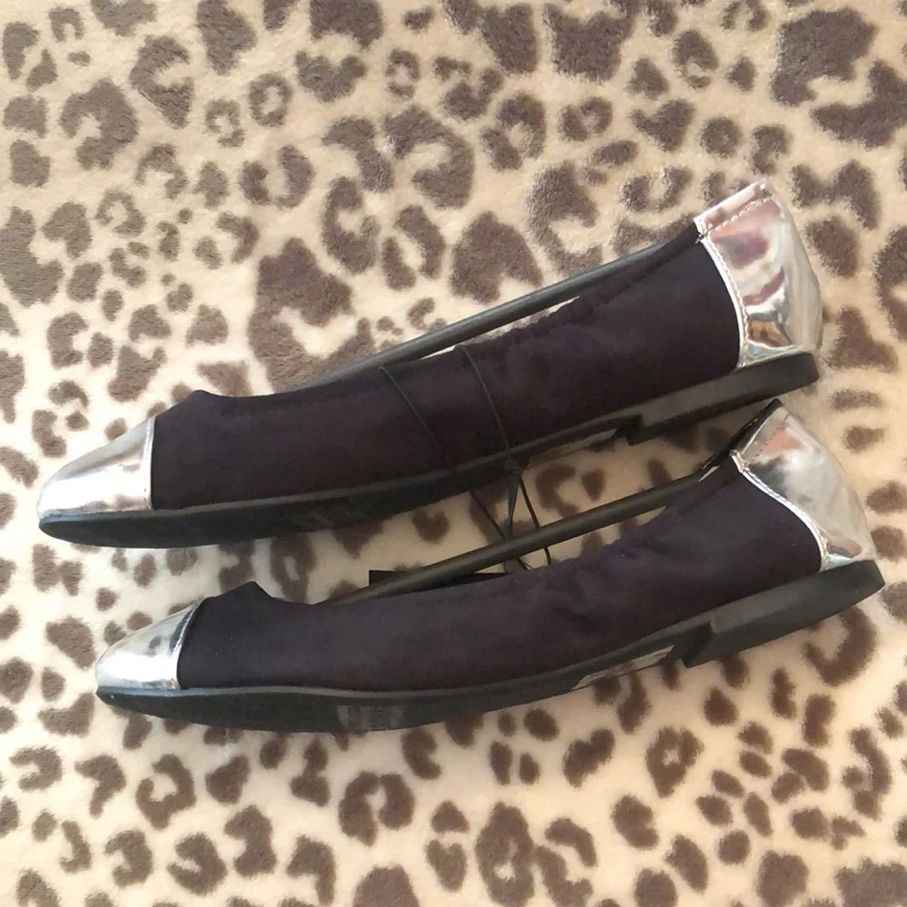 Express Black Faux Suede Silver Metallic Round Toe Ballet Flats Size 9